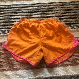 girl’s nike athletic shorts
